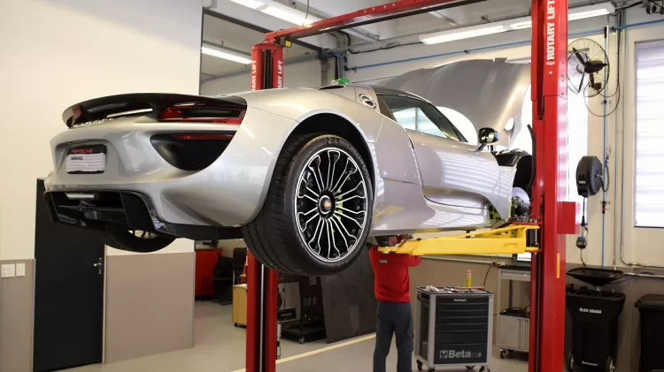 Oficinas Especializadas em carros de luxo