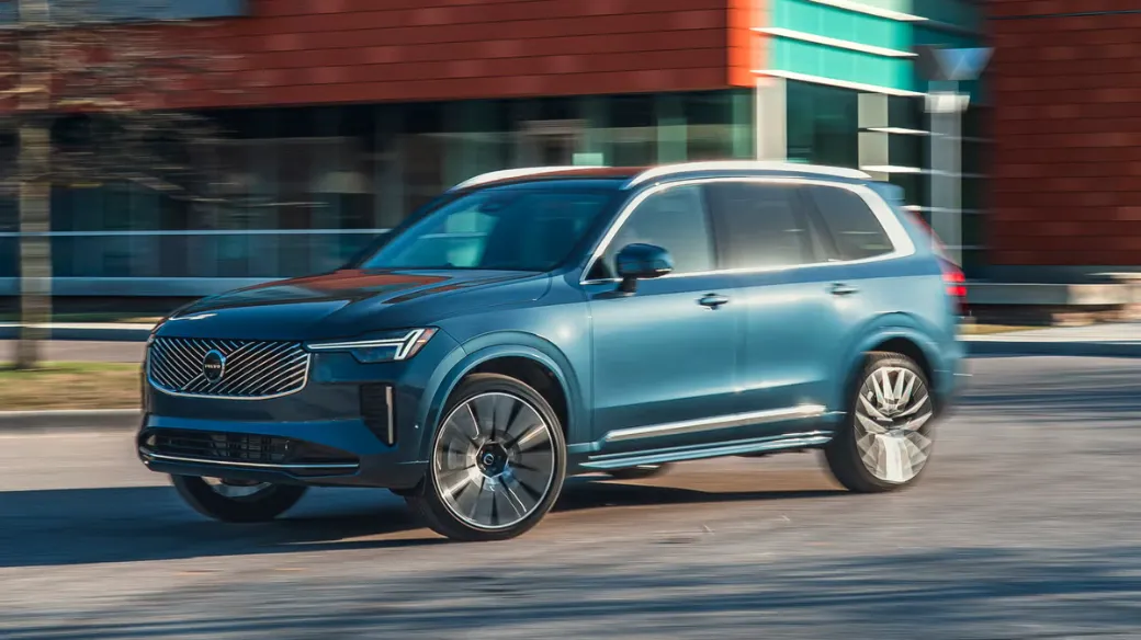 7 carros de luxo para viajar em familia Volvo XC90 Paixao por Combustao opt 2 - Paixão Por Combustão