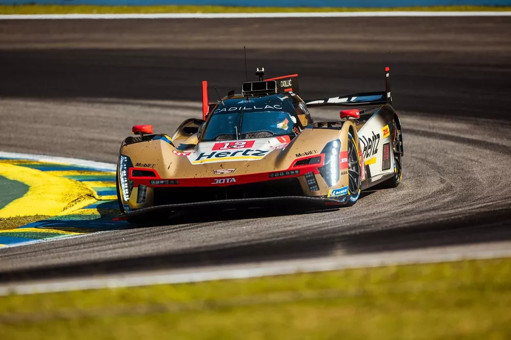 6 Horas de São Paulo: Quando Interlagos Vira Palco do Mundial de Endurance 6 horas de sao paulo Cadillac V Series.R paixao por combustao 1 - Paixão Por Combustão
