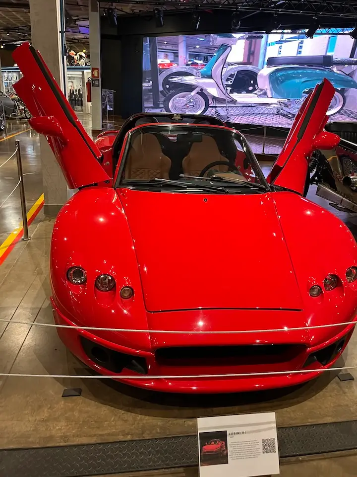 V12 Auto Club Brasília: minha visita ao museu de carros V12Autoclub Lobini H1 paixao por combustao opt 1 - Paixão Por Combustão