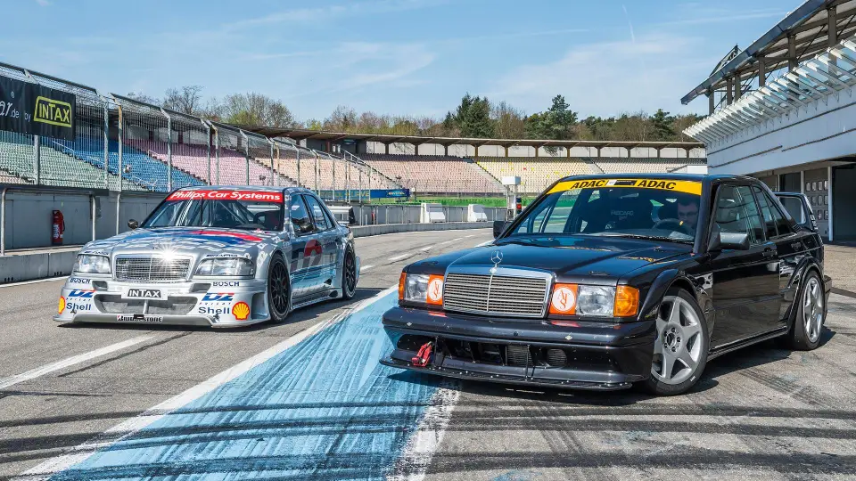Mercedes 190E Evo II: a engenharia do sedã das pistas Mercedes 190E Evo II Pitlane paixao por combustao opt 1 - Paixão Por Combustão