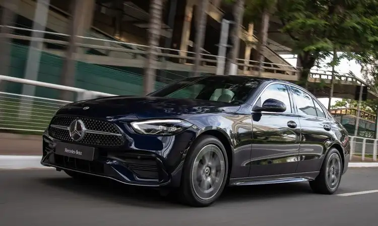 Revisão de Mercedes em SP: Conheça as Opções Mercedes Classe C1 paixao por combustao - Paixão Por Combustão