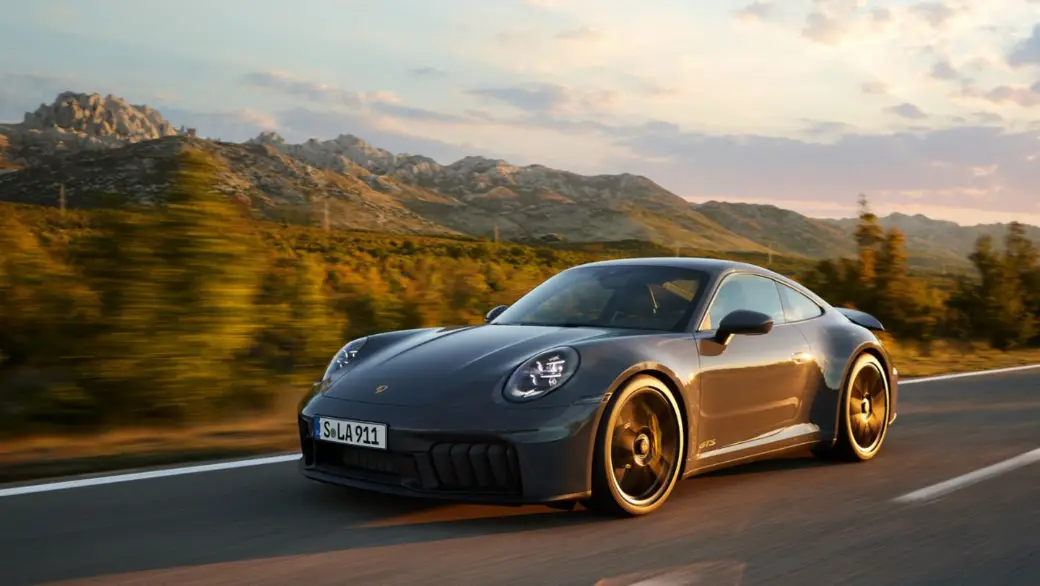 Porsche 911 (992.2): Evolução de um Clássico porsche 911 992 paixao por combustao opt - Paixão Por Combustão